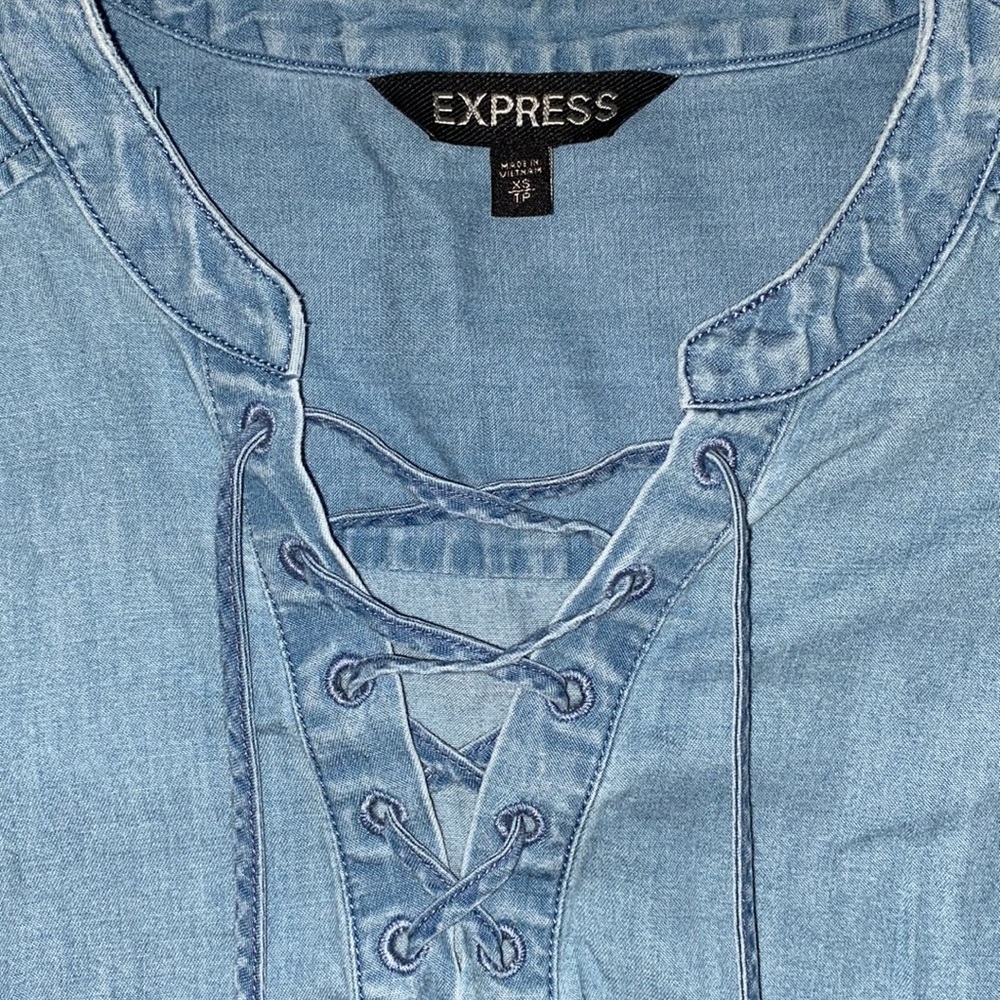 ✨Express Blouse✨ - Picture 4 of 4